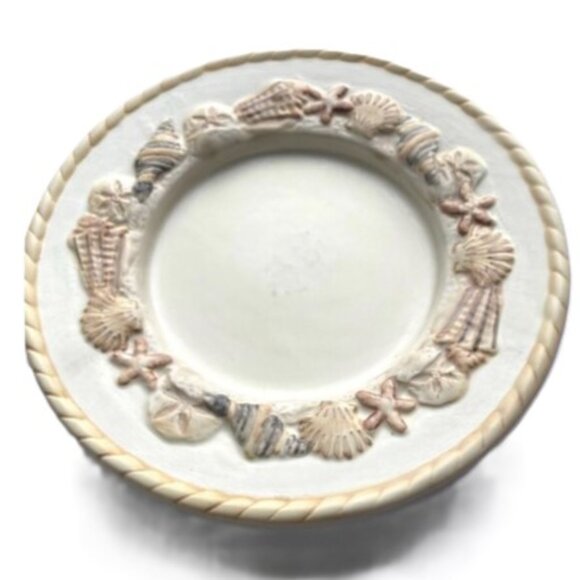 Waxcessories Nautical Seashell Raised Jar Candle Plate 7.25 inch Diameter - Picture 1 of 8